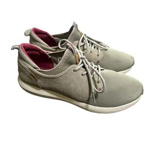 Reef Cruiser Sneakers Tan Red Low-Top Lace-Up Shoes Men’s Size 11 Lightweight